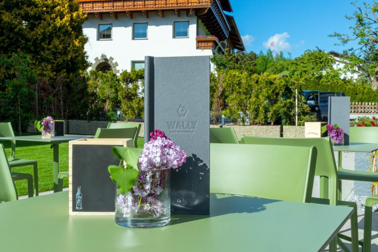 Wally Berg-Appartements Zams Exterior foto