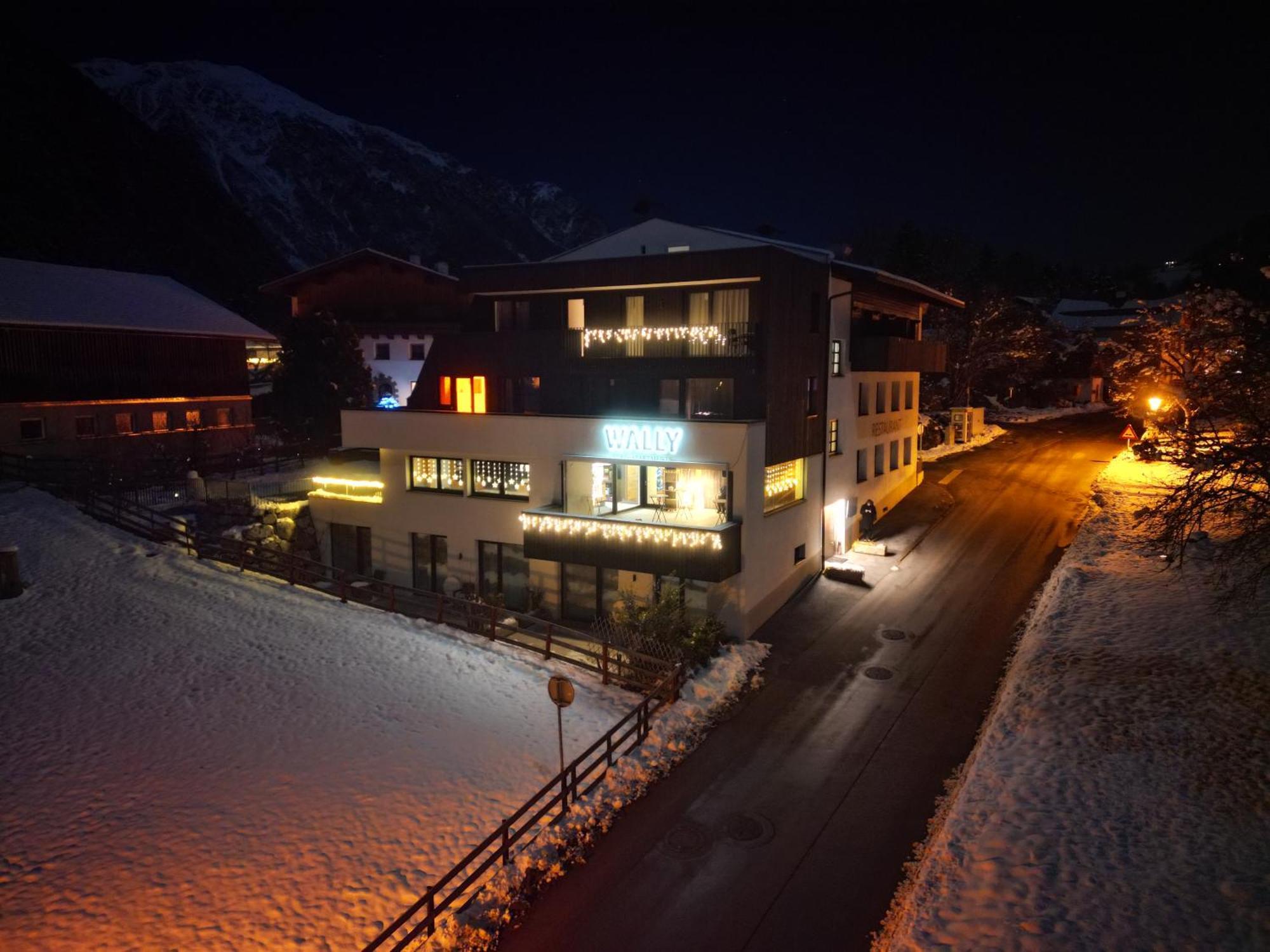 Wally Berg-Appartements Zams Exterior foto